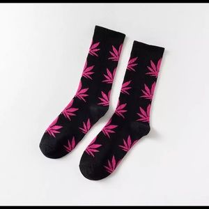 NEW- Black & Pink Leaf Print Socks